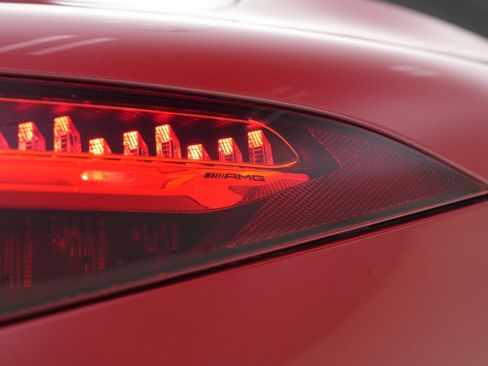 Used 2022 Mercedes-Benz SL 55 AMG 4MATIC image 55