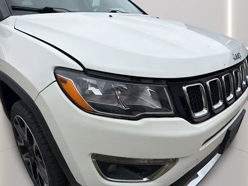 Used 2018 Jeep Compass Limited w/ Navigation Group AWD/4WD image 28