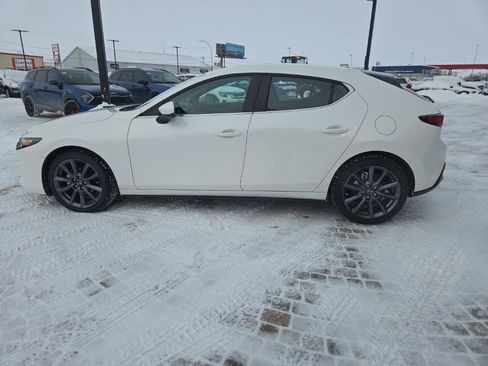 Used 2024 MAZDA MAZDA3 s image 8