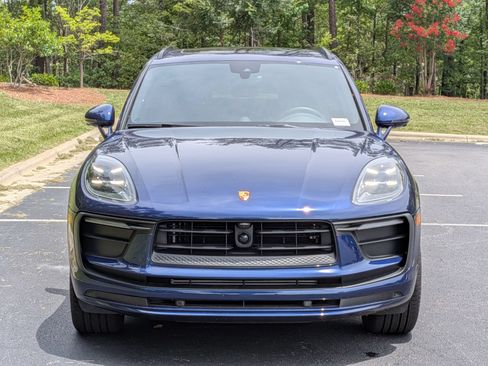 Certified 2026 Porsche Macan AWD/4WD image 27