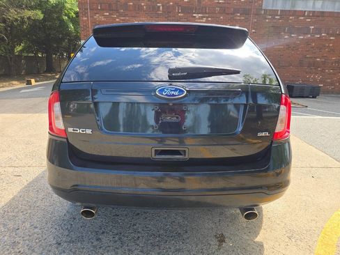 Used 2011 Ford Edge SEL w/ 202A Rapid Spec Order Code FWD image 3