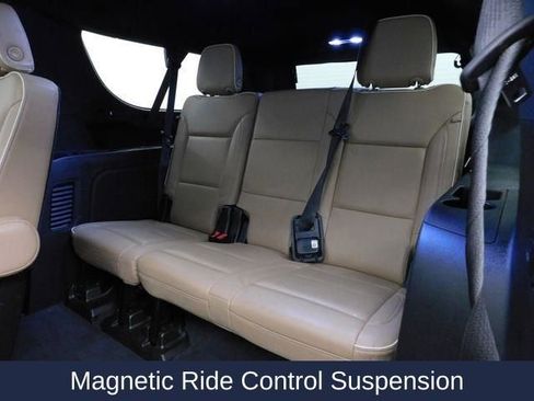 Used 2021 Chevrolet Suburban Premier w/ Premium Package image 27