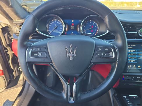 Used 2018 Maserati Quattroporte S GranLusso image 24