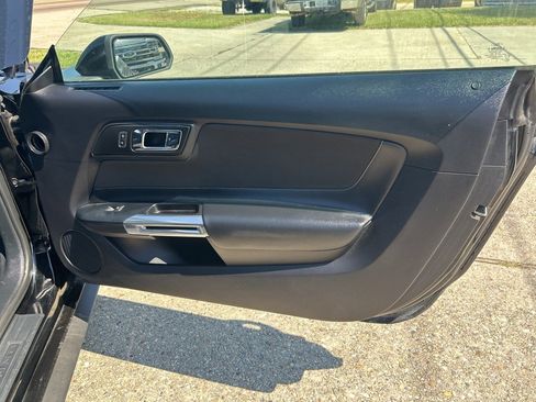 Used 2015 Ford Mustang GT image 16