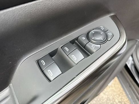 Used 2023 GMC Acadia SLT w/ Preferred Package AWD/4WD image 13