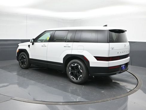 New 2026 Hyundai Santa Fe SE FWD image 3