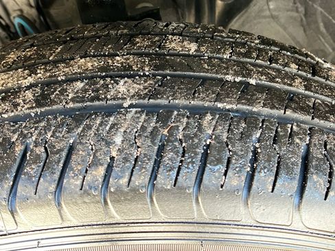 Used 2023 Toyota RAV4 SE w/ Weather & Moonroof Package image 26