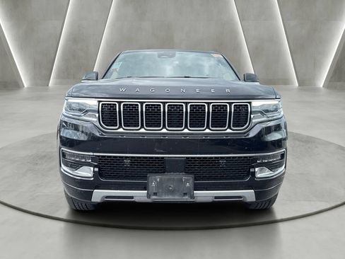 Used 2024 Jeep Wagoneer Series II AWD/4WD image 2