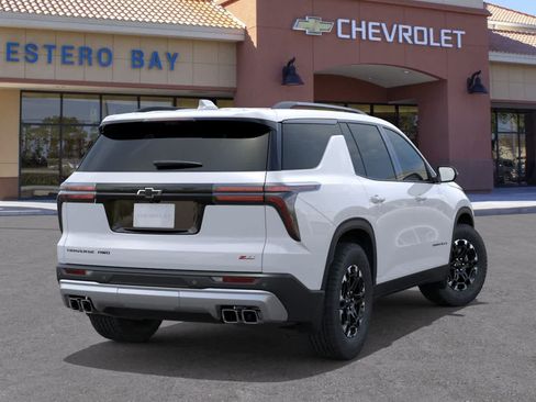 New 2027 Chevrolet Traverse Z71 w/ Driver Confidence Package AWD/4WD image 4