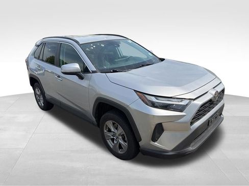Used 2024 Toyota RAV4 XLE image 6