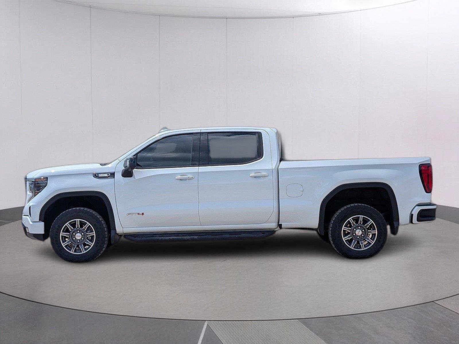 Used 2024 GMC Sierra 1500 AT4 w/ AT4 Premium Package AWD/4WD image 2