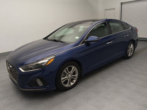 Used 2018 Hyundai Sonata Limited w/ Ultimate Package 07 FWD image 2