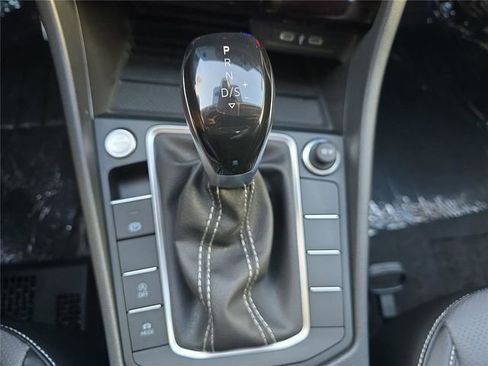 New 2026 Volkswagen Jetta SEL image 17