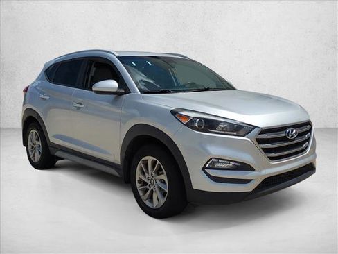 Used 2018 Hyundai Tucson SEL w/ Cargo Package image 3