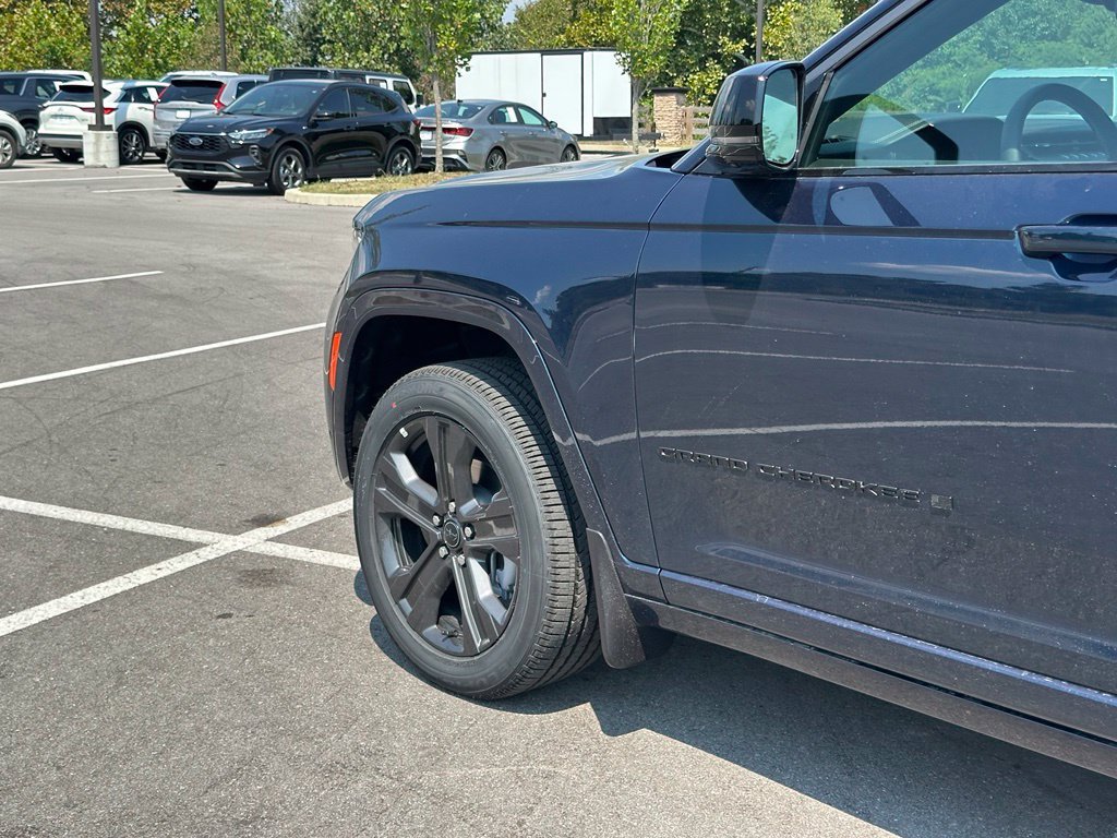 New 2027 Jeep Grand Cherokee Limited AWD/4WD image 41