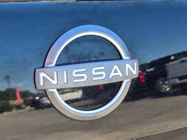 Used 2023 Nissan Versa SV FWD image 18