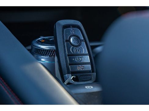 Used 2025 Ford Explorer ST-Line w/ ST-Line Street Pack image 30