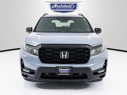 Used 2023 Honda Passport Elite image 2