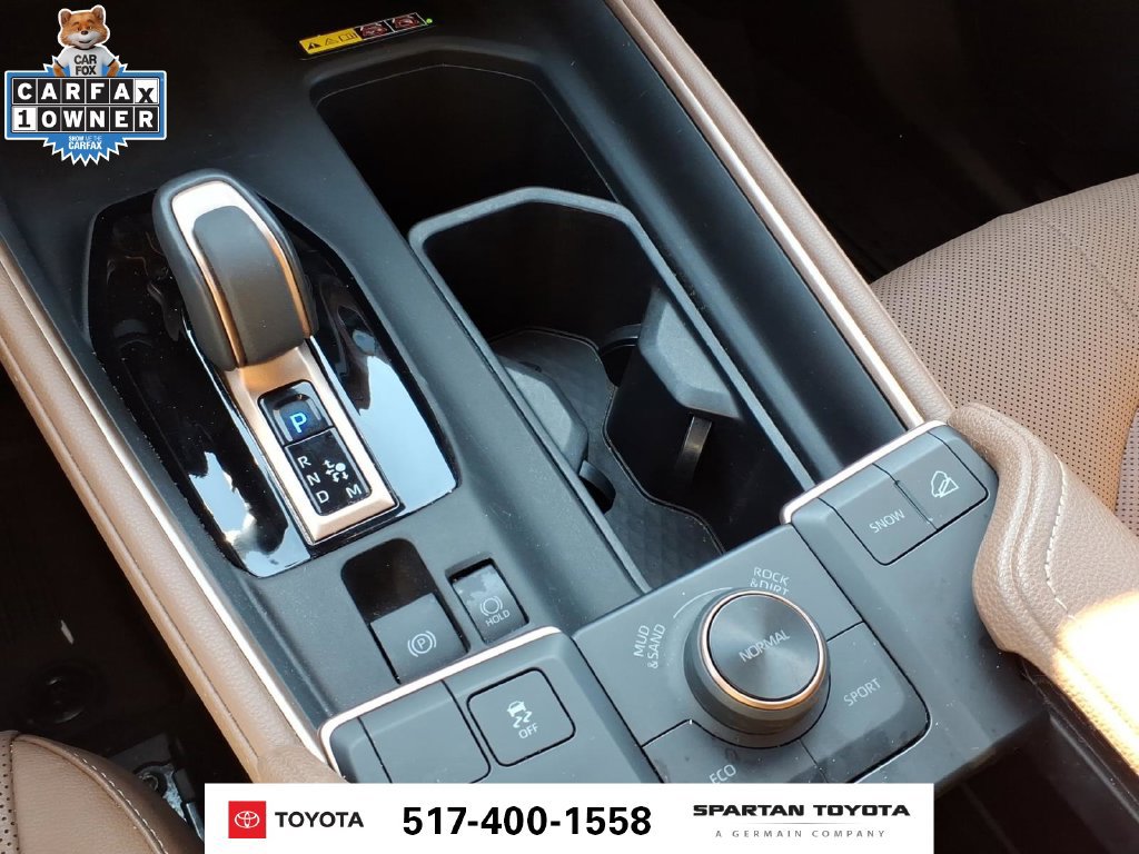 Used 2024 Toyota Grand Highlander AWD Hybrid image 23