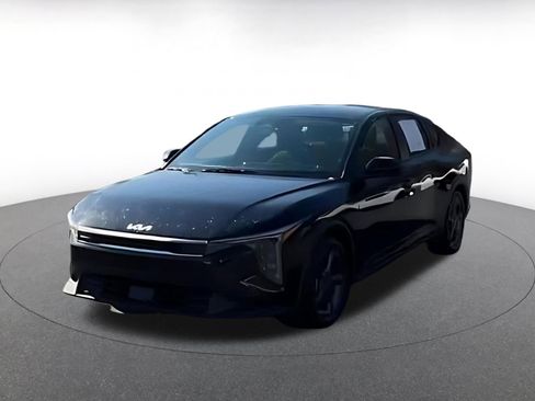 Used 2025 Kia K4 LXS image 4