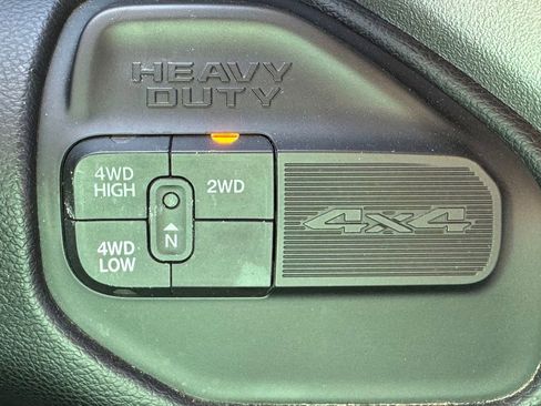 Used 2024 RAM 2500 Big Horn AWD/4WD image 30