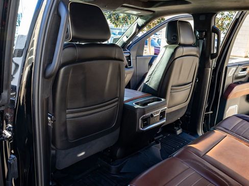 Used 2024 GMC Sierra 3500 Denali Ultimate image 31