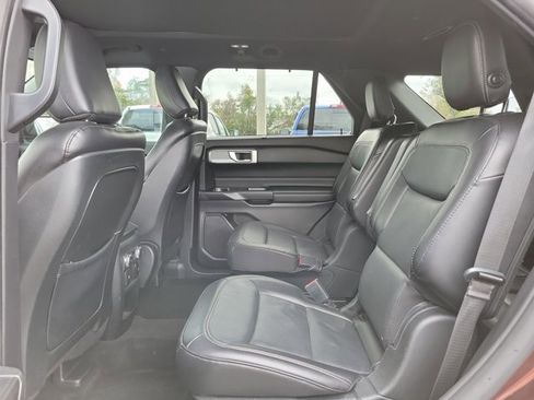 Used 2020 Ford Explorer Limited w/ Hybrid Equipment Group 310A image 14
