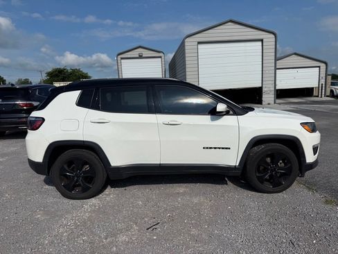 Used 2021 Jeep Compass Latitude FWD image 16