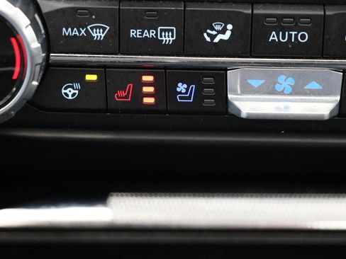 Used 2023 Ford F150 Lariat w/ Equipment Group 502A High image 29