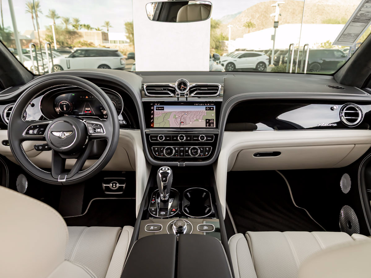 Used 2026 Bentley Bentayga AWD/4WD image 24