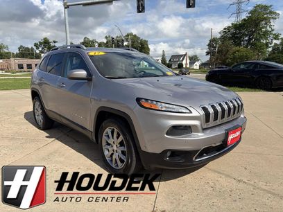 Used 2017 Jeep Cherokee Limited w/ Luxury Group