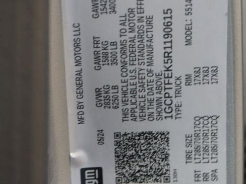 Used 2024 Chevrolet Colorado ZR2 w/ ZR2 Convenience Package III image 28