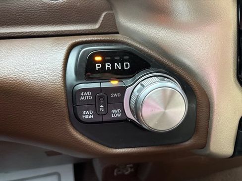 Used 2019 RAM 1500 Laramie AWD/4WD image 33