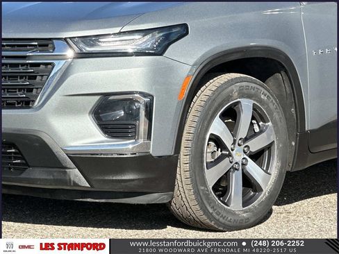 Certified 2023 Chevrolet Traverse LT w/ LT Premium Package image 9