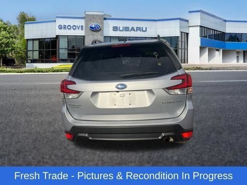 Used 2024 Subaru Forester Premium AWD/4WD image 5