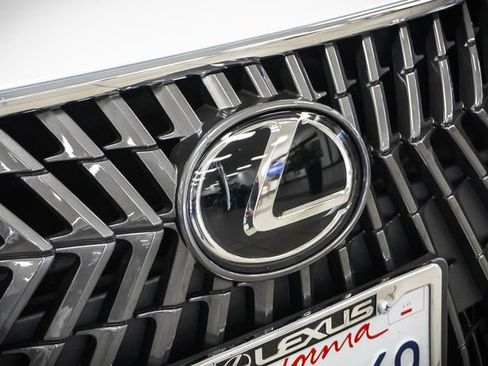 Certified 2025 Lexus ES 300h w/ Premium Package FWD image 28