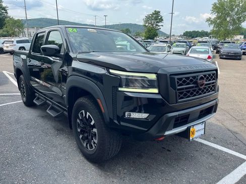 Used 2024 Nissan Frontier PRO-4X w/ Technology Package AWD/4WD image 6