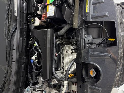 Used 2018 Nissan Rogue SL image 28