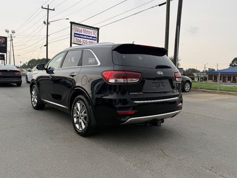Used 2016 Kia Sorento SX FWD image 4