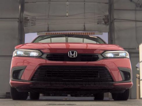 Used 2024 Honda Civic LX image 3