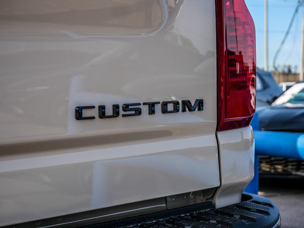 New 2026 Chevrolet Silverado 2500 Custom w/ Custom Value Package AWD/4WD image 10
