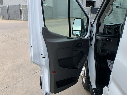 Used 2023 Ford Transit 250 148 High Roof AWD image 11