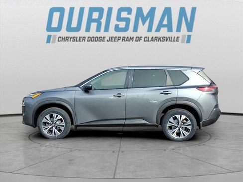 Used 2022 Nissan Rogue SV image 7
