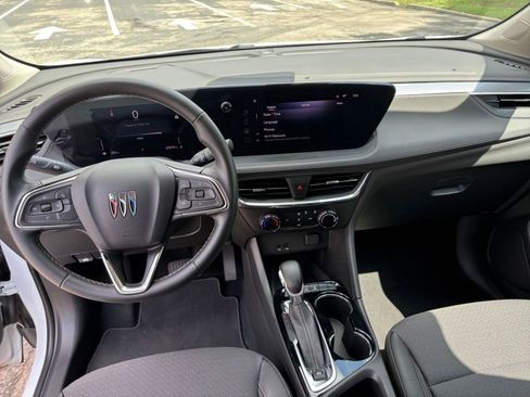 Used 2025 Buick Encore GX Preferred FWD image 28