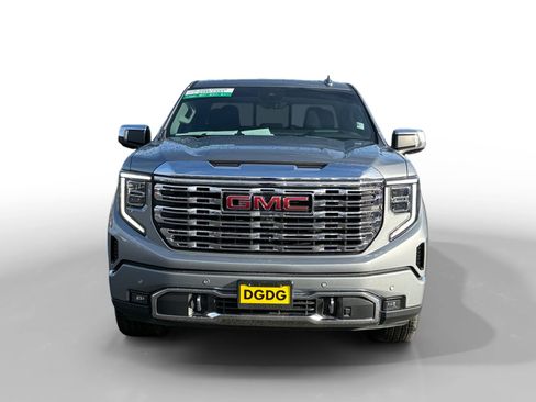 Used 2024 GMC Sierra 1500 Denali w/ Denali Reserve Package image 8