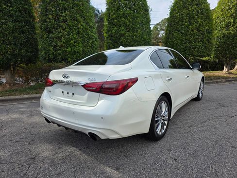 Used 2018 INFINITI Q50 Luxe w/ Essential Package (3.0T Luxe) image 5