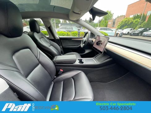 Used 2023 Tesla Model Y Long Range AWD/4WD image 59