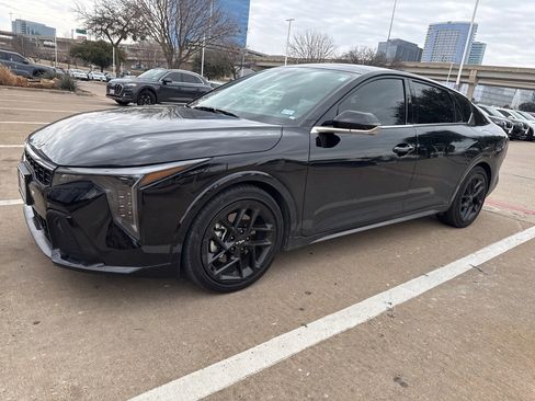 Used 2025 Kia K4 GT-Line Turbo image 2