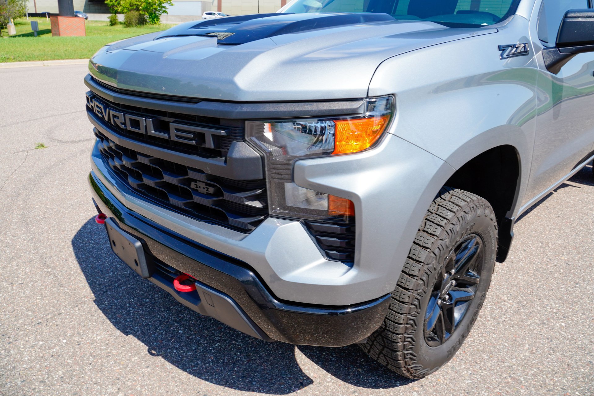 Used 2024 Chevrolet Silverado 1500 Custom Trail Boss w/ LPO, Dark Essentials Package AWD/4WD image 21