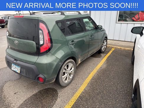Used 2014 Kia Soul + FWD image 9